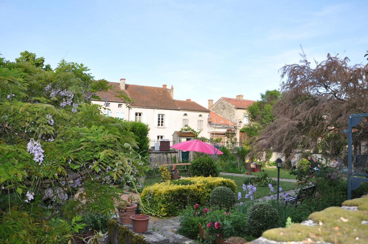 La Maison Du Prince De Conde Charroux-dʼAllier エクステリア 写真