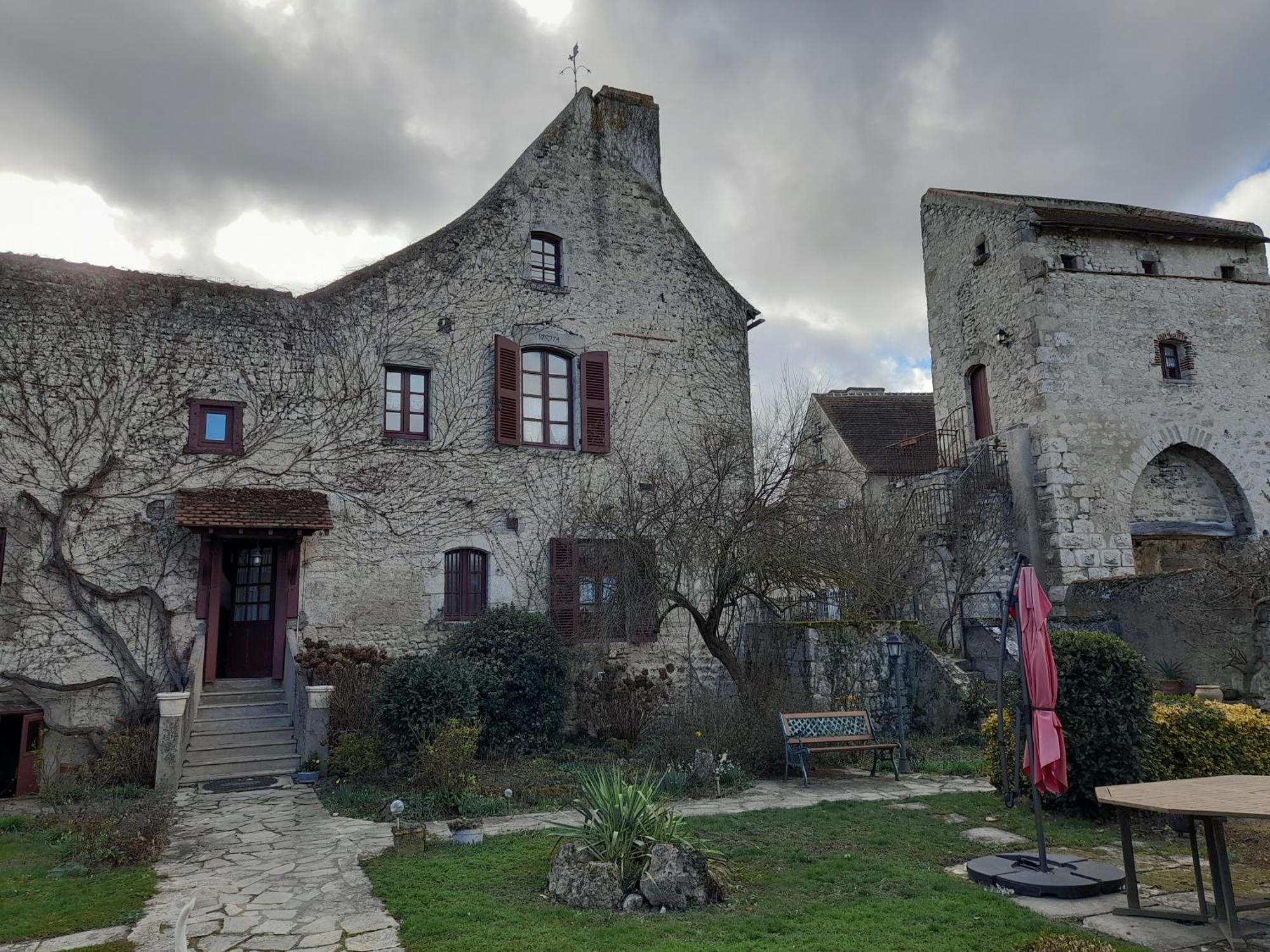 La Maison Du Prince De Conde Charroux-dʼAllier エクステリア 写真
