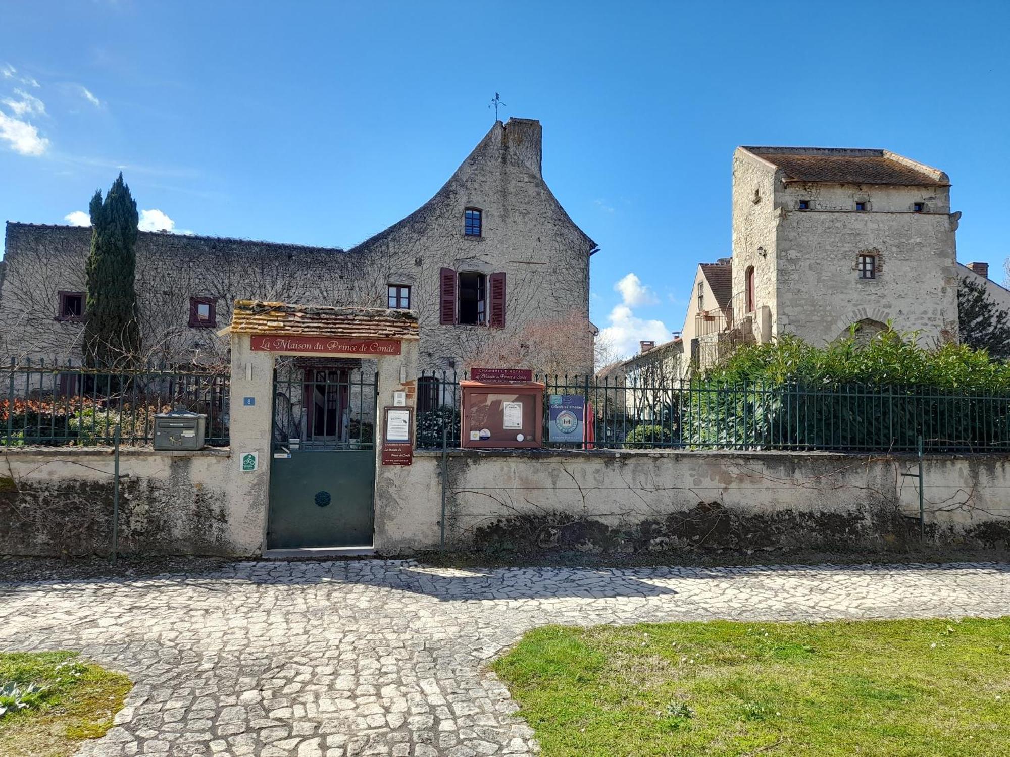 La Maison Du Prince De Conde Charroux-dʼAllier エクステリア 写真